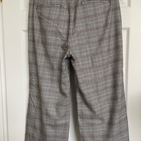 Banana republic wide-leg crop trouser. Size 12 petite. - Picture 3 of 4